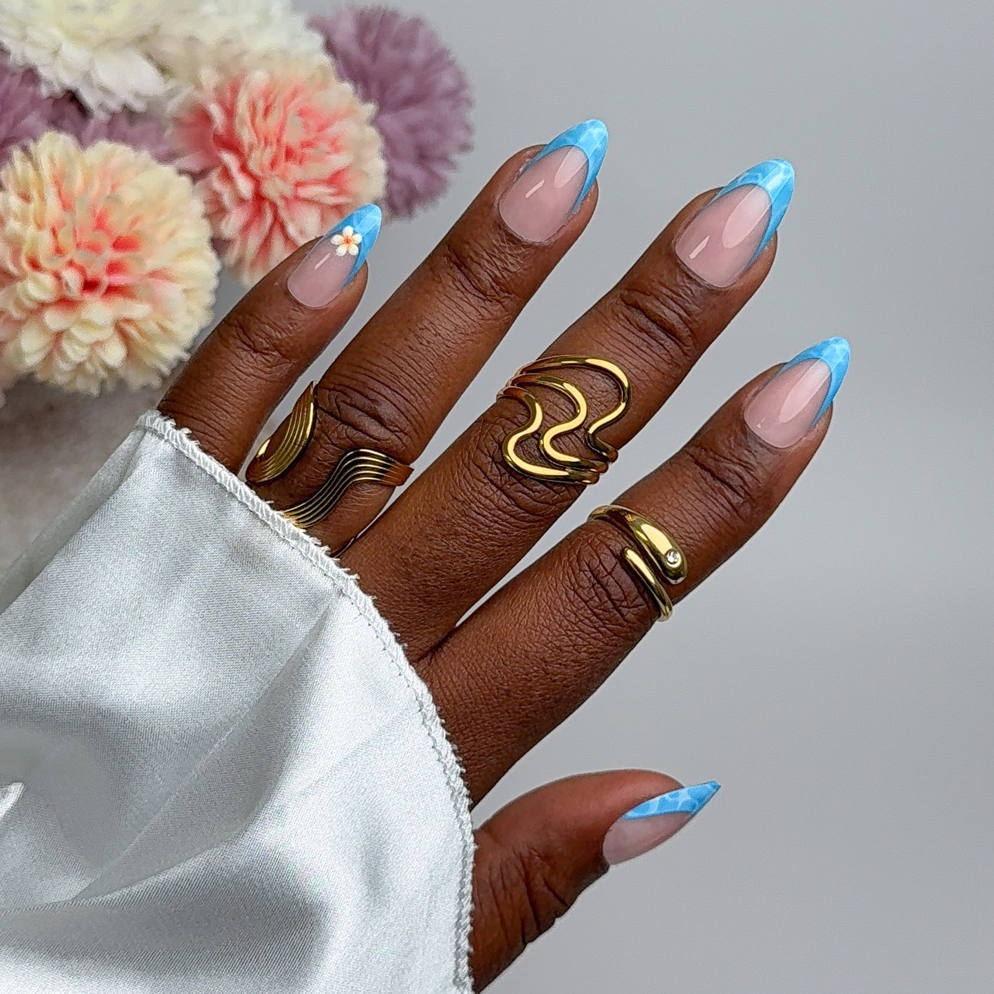 Press on Nails fleuris 
