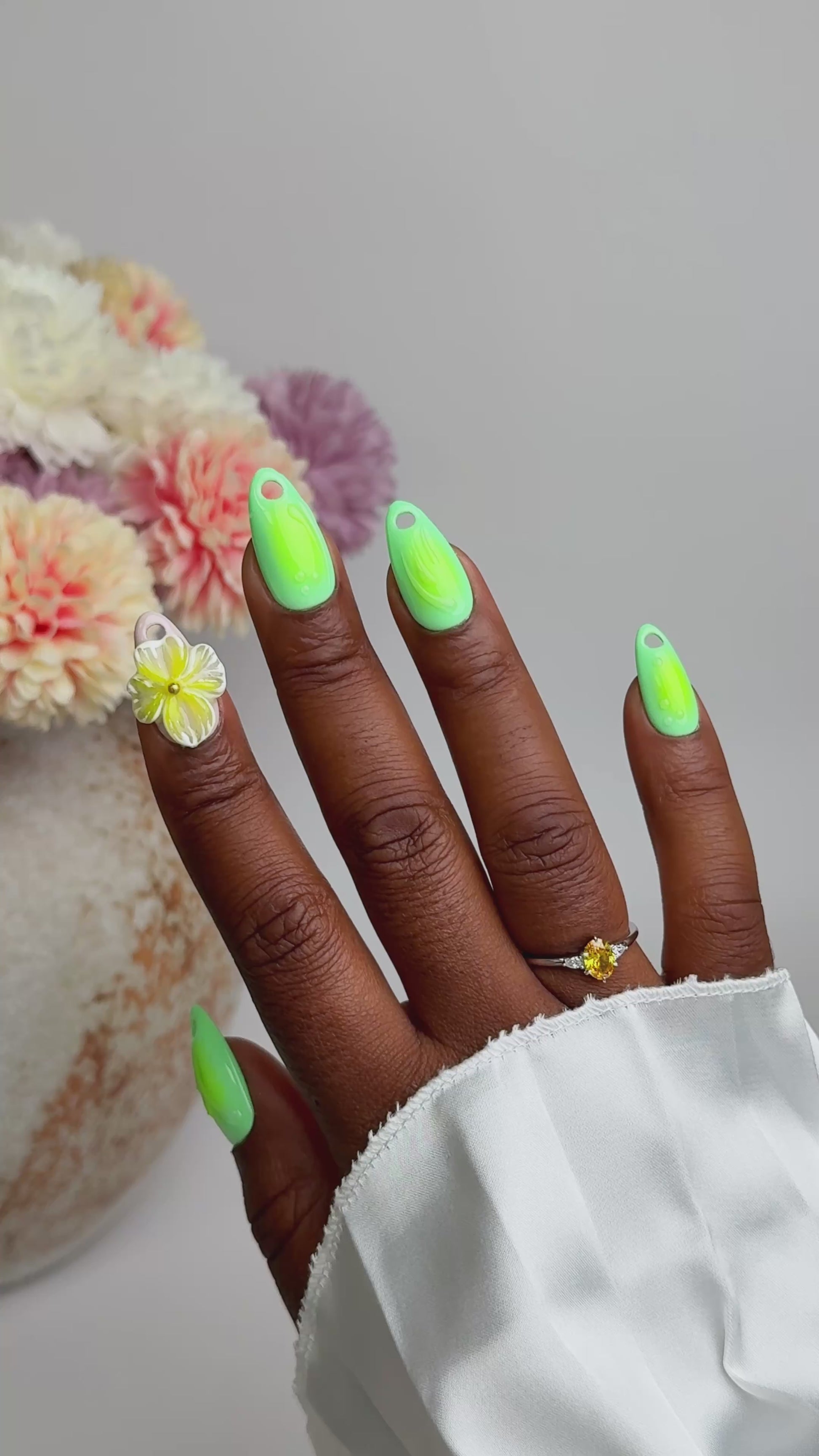 press on nails tropic Bloom